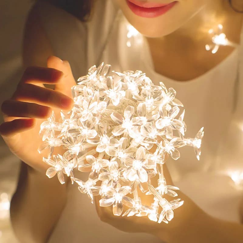 Lampada ghirlanda di fiori di ciliegio Lampada da fata a LED alimentata tramite USB Fiori di cristallo Decorazioni natalizie per matrimoni al coperto