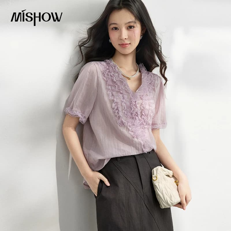 MISHOW Camicetta da Donna con Inserti in Pizzo, Nuova Collezione Estate 2026, Scollo a V, Maniche Leggere, Stile Romantico MXF25X2660