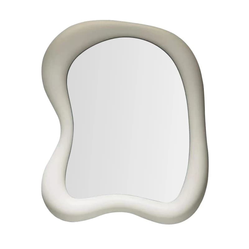 Semplice stile crema, specchio per il trucco irregolare, toilette domestica, specchio da bagno intelligente, specchio decorativo dal design artistico