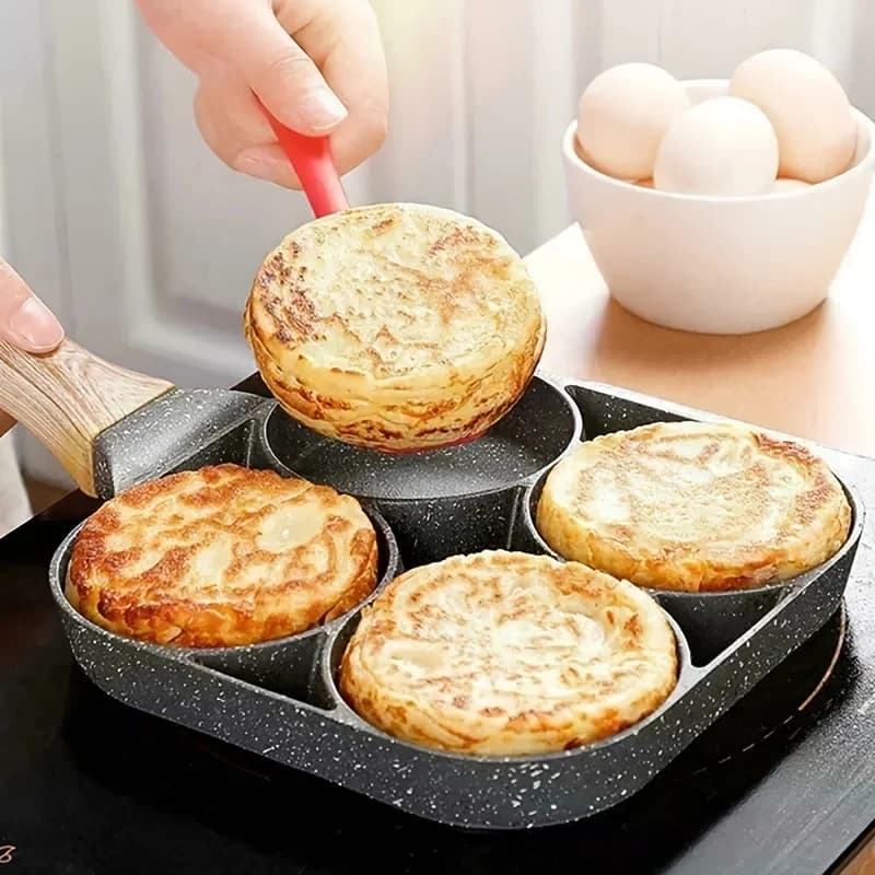 Four-hole non-stick pan for omelets, eggs and dumpling, with flat bottom, for domestic use, ideal for breakfast and burger.