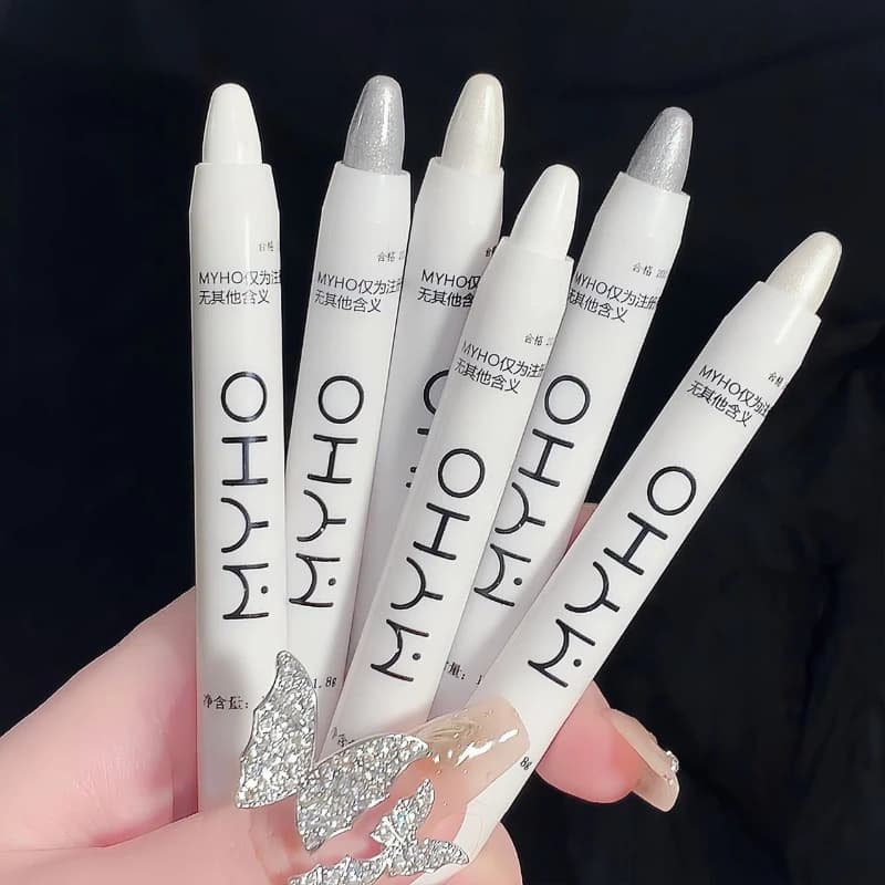 Lying Silkworm Pen Monocromatico Schiarente Nastro bianco Diamante Illumina sdraiato Baco da seta Ombretto Stick Trucco viso