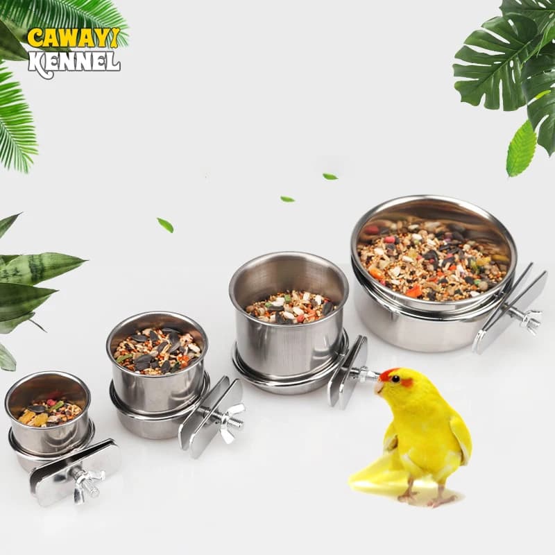 1 PC Uccelli Appeso Gabbia Ciotola In Acciaio Inox Uccelli Per Animali Domestici Piatto Tazza Anti-ribaltamento Alimentazione Alimenti Bere Mangiatoia per Perrocchetto Lovebird