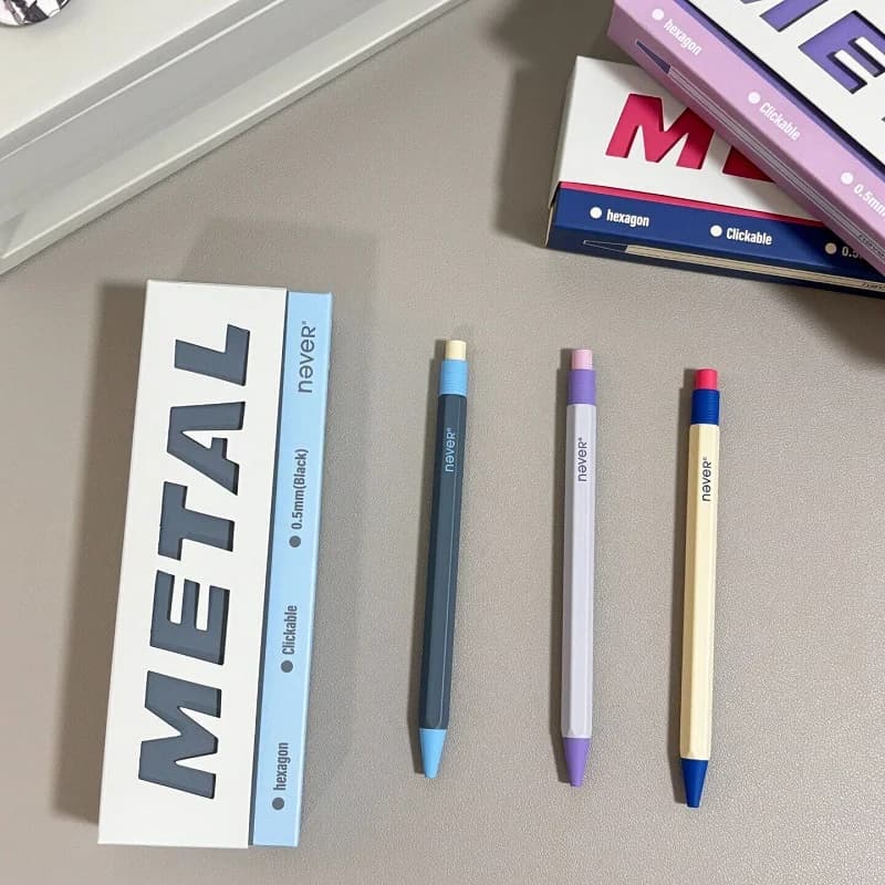 Penna Gel in Metallo Esagonale NEVER con Click, 0.5mm, Nera, per Scrittura e Cancelleria, Penna da Firma Professionale Pesante con Scatola Regalo Magnetica