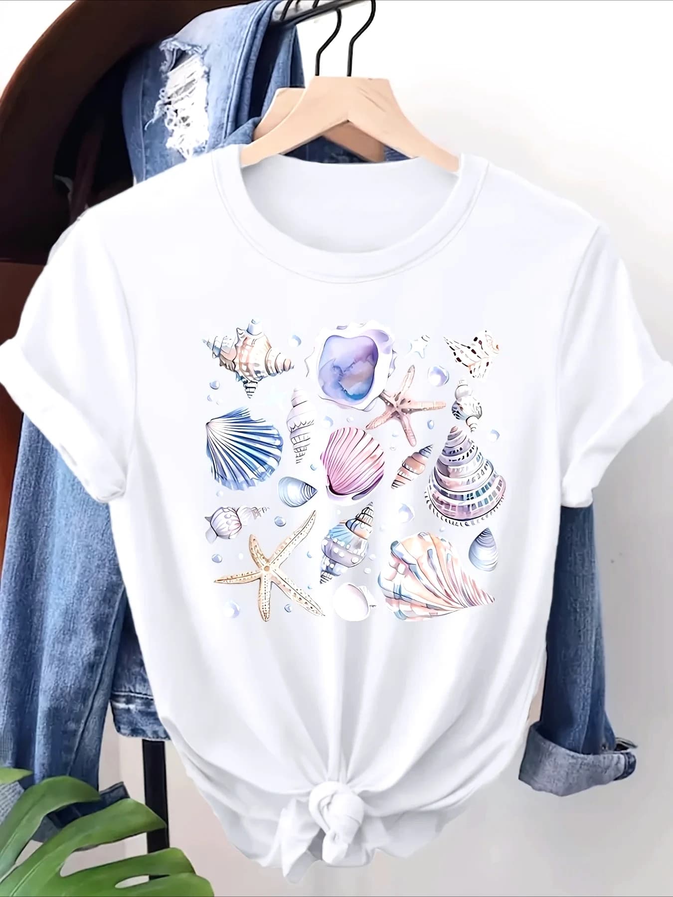 Seashell & Starfish Women's Tee Coastal Beach Graphic Casual Summer Vacation T-shirt Spring Fashion Y2K Aesthetics Tops Tees