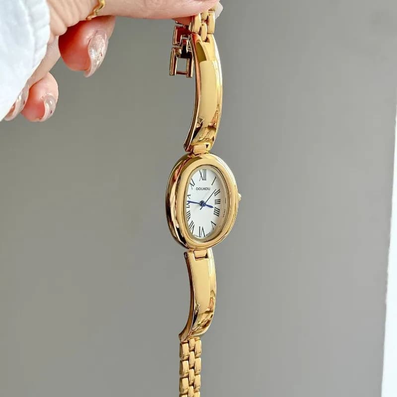 Hot Sale Women's Watch Gold Dial Oval Strap Adjustable Bracelet Quartz Watch Fashion Women's Wrist Watch Relojes Para Mujer