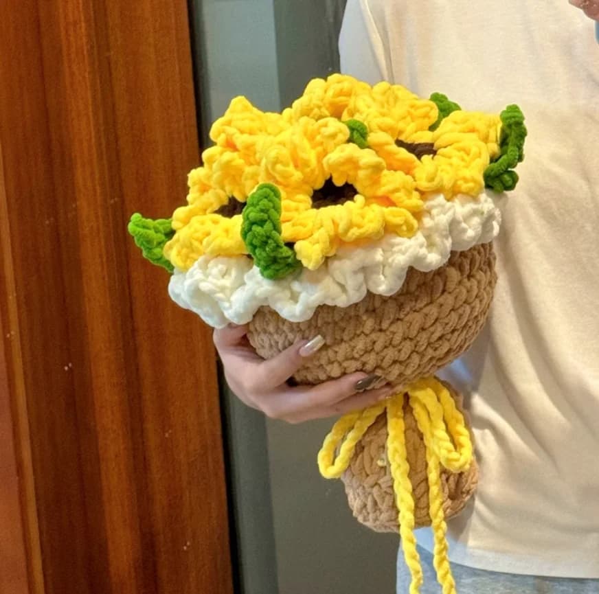 Bouquet di girasole all'uncinetto fai-da-te, bouquet fatto a mano, regalo di rose per donne, realizzato con filo da glassa e uncinetti.