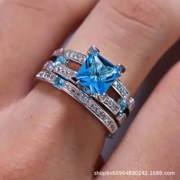 Anello di lusso discreto dal design raffinato e alla moda per coppie