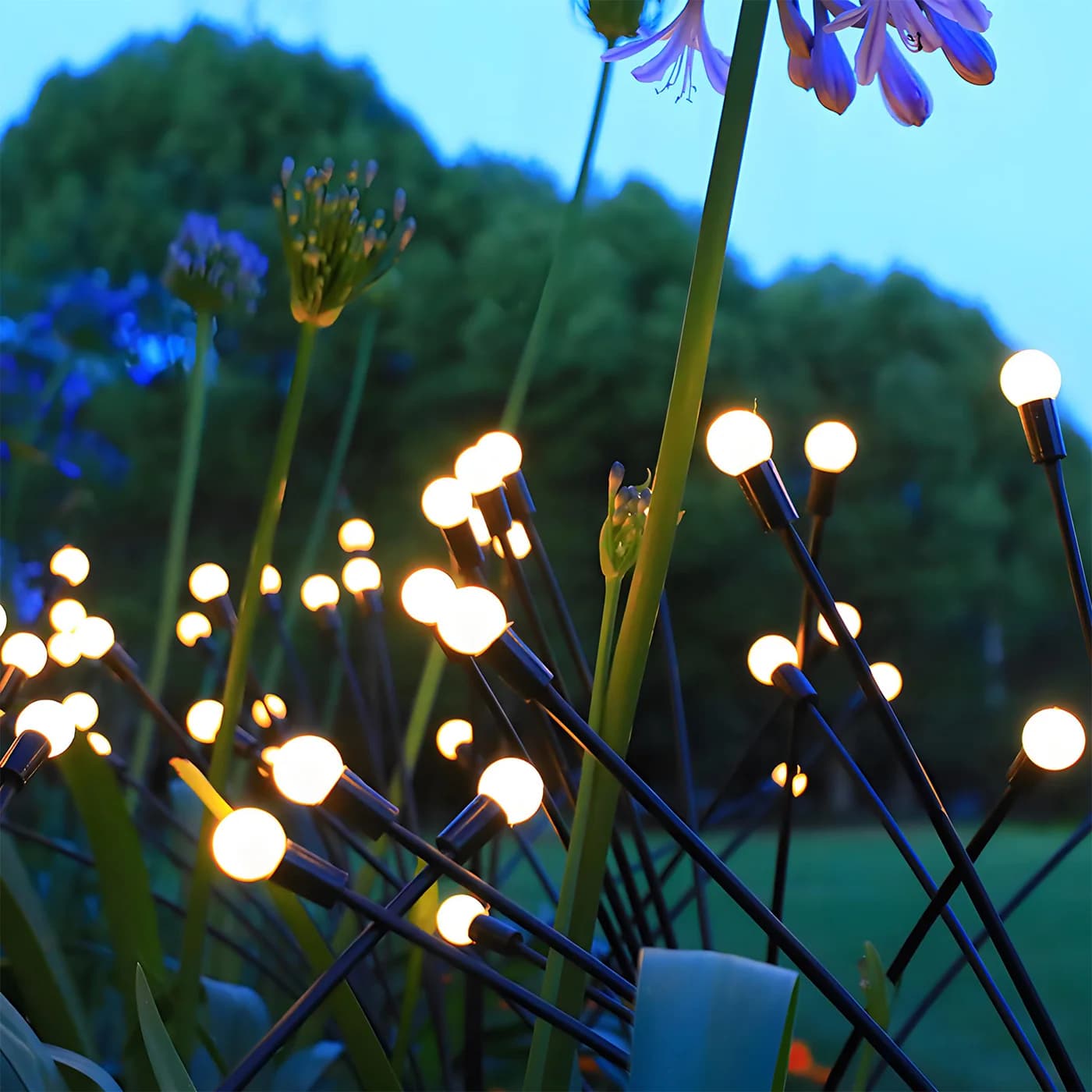 Luci Solari a 8 Teste a Forma di Lucciola per Esterni, Decorative da Giardino, Impermeabili, con Filo in Ferro ad Alta Flessibilità e Base per Lampadina Resistente