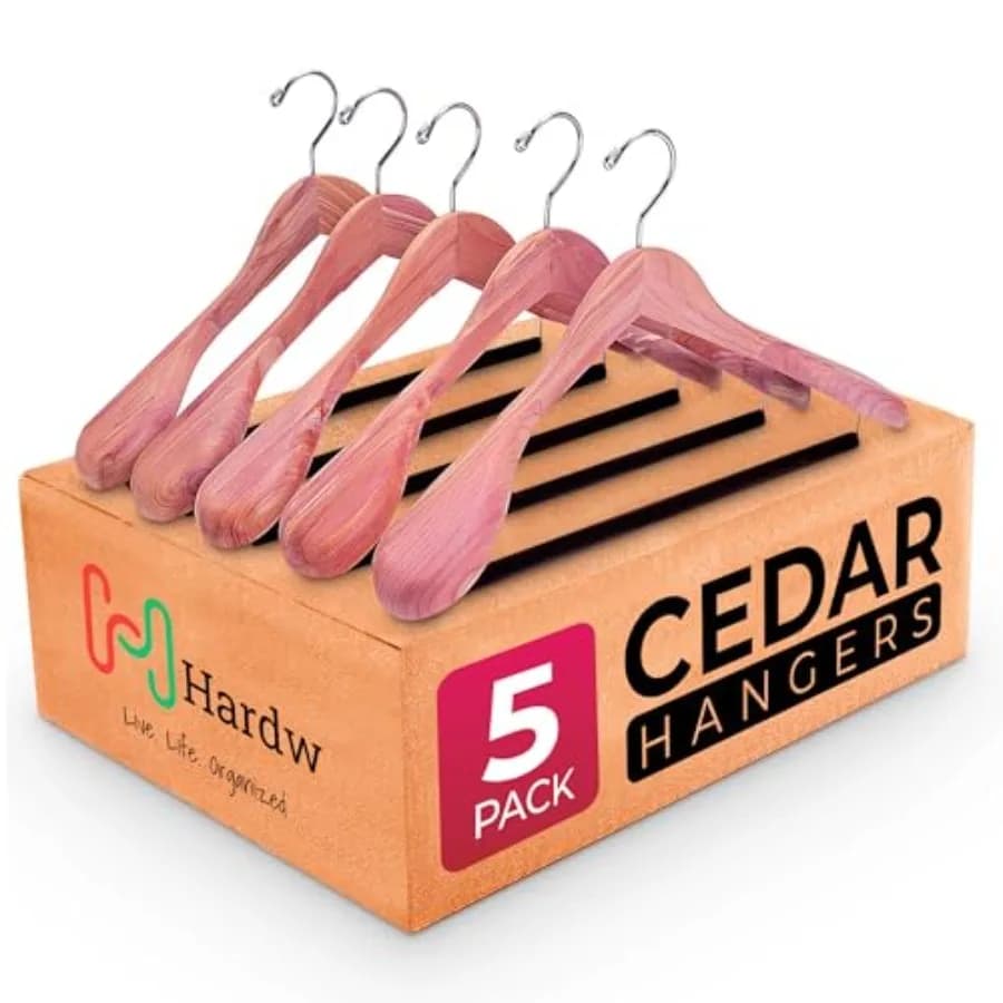 Appendiabiti in Cedro per Armadio - Set da 5 Appendiabiti Extra Larghi in Legno per Abiti, Cappotti, Vestiti, Giacche - Antiscivolo con Imbottitura in Schiuma