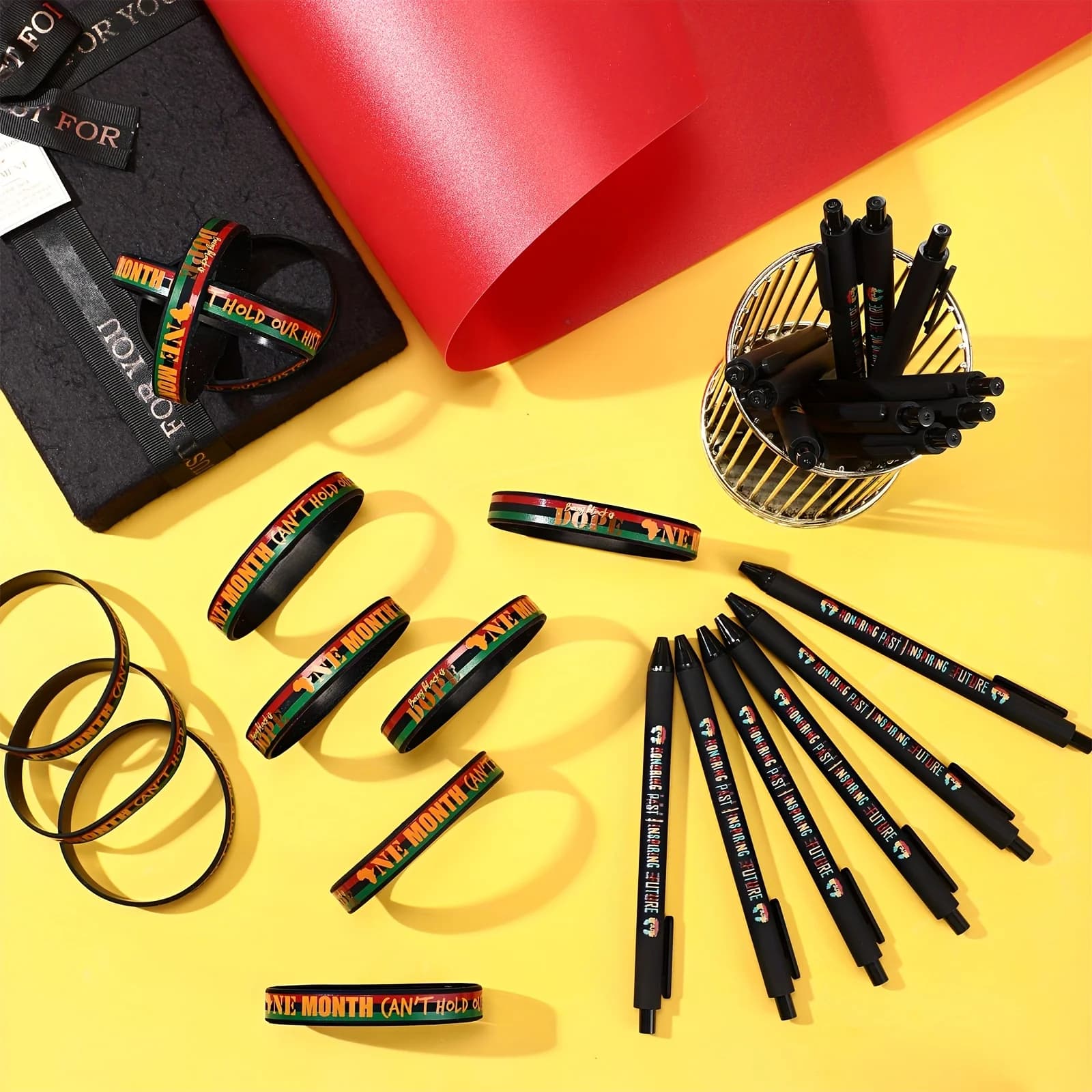 Gift for Her/Him 150pcs Juneteenth Day Party Favors Bulk Juneteenth Pens And Bracelets Freedom Day Wristbands Gifts for African American Independence Day 1865 Celebration Supplies