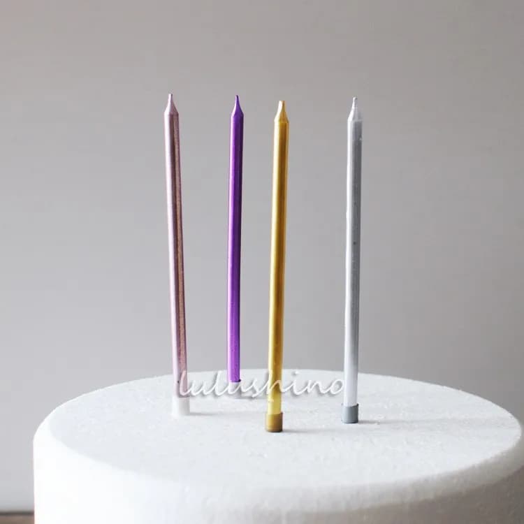 Creative Decoration Straight Candle for Party Atmosphere Elegant tapered candles for golden cakes suitable for weddings of birthday parties