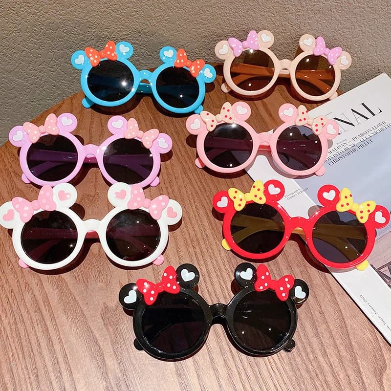 Occhiali da Sole per Bambini UV400, Carini Occhiali da Sole in Plastica con Cartoni Animati per Protezione Solare all'Aperto, per Ragazzi e Ragazze, Accessori per Viaggi e Sport
