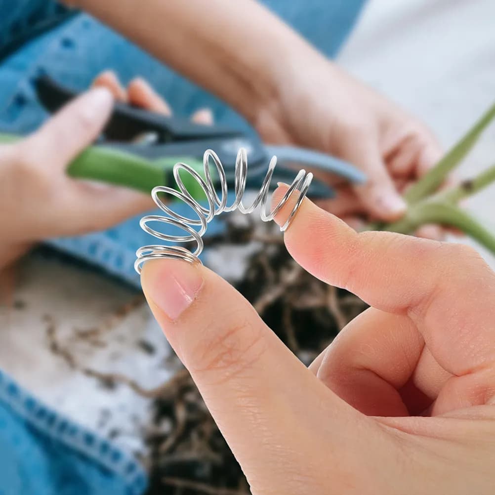 20Pcs Pruning Shears Replacement Springs Metal Compression Springs Small Garden Tool Repair Part Compression Spring