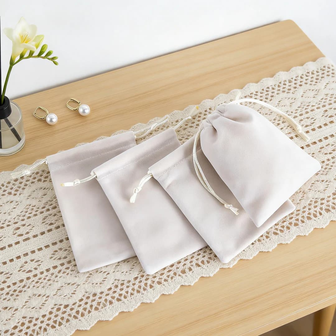 10 sacchetti in velluto con coulisse 5x7cm 7x9cm, sacchetti organizer antigraffio per conservare collane e anelli e per confezionare regali di compleanno