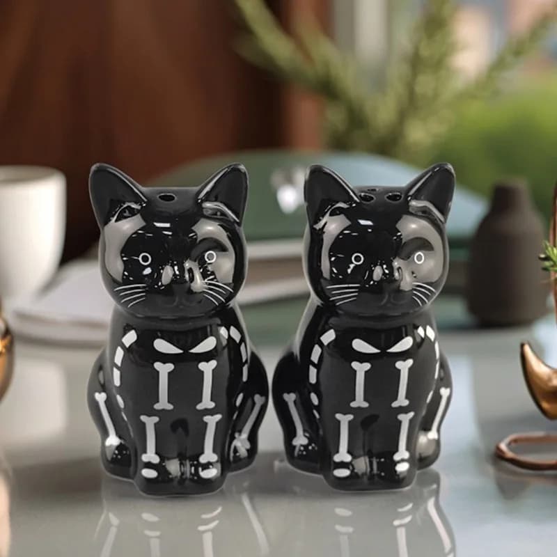 Set di shaker per sale e pepe per gatti creativi in osso Set di bottiglie di condimento in ceramica per gatti coreani di cartone animato leggero Scatola di condimento di lusso Decorazione della casa