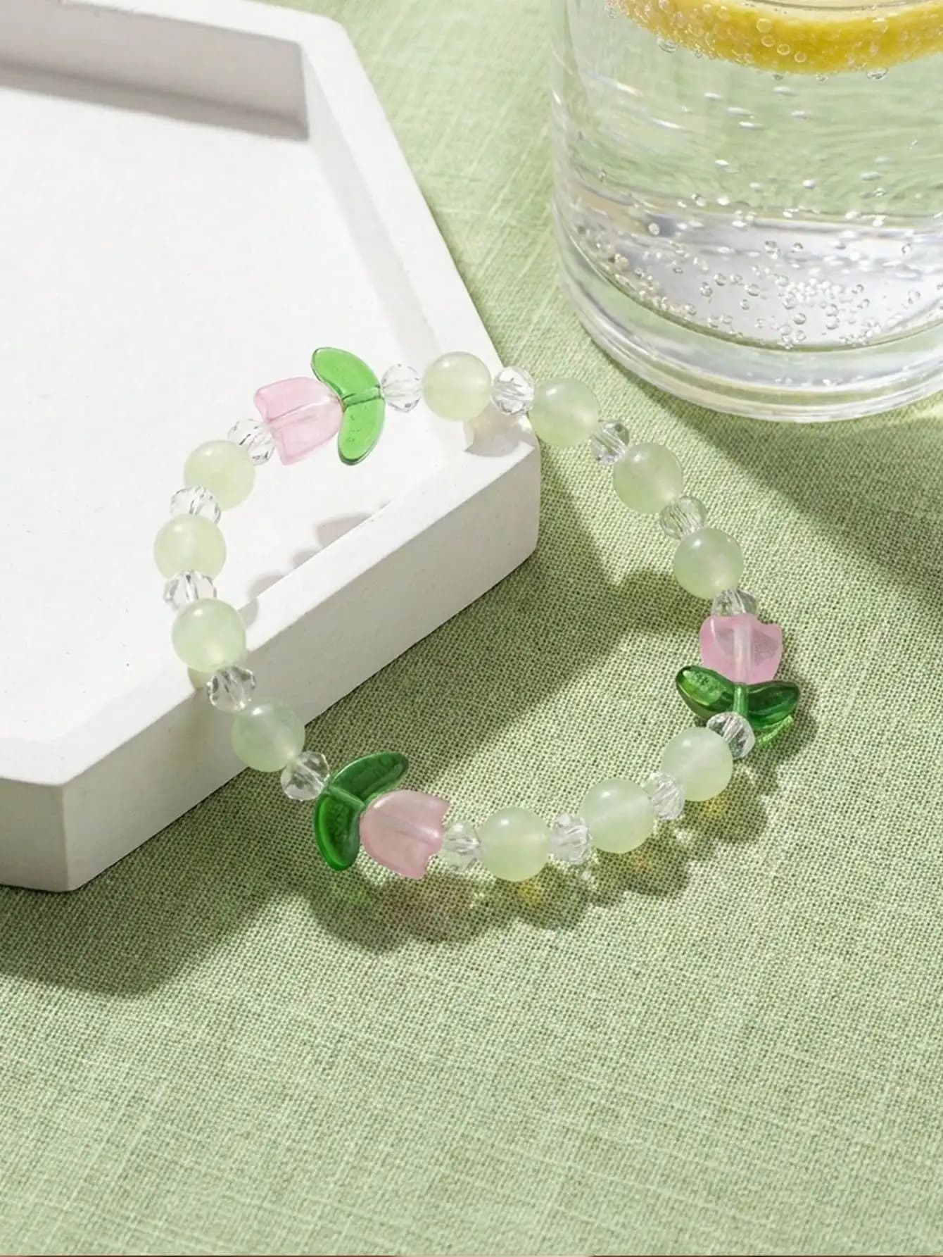 Bracciale elastico con perline a forma di tulipano per donna, da indossare tutti i giorni