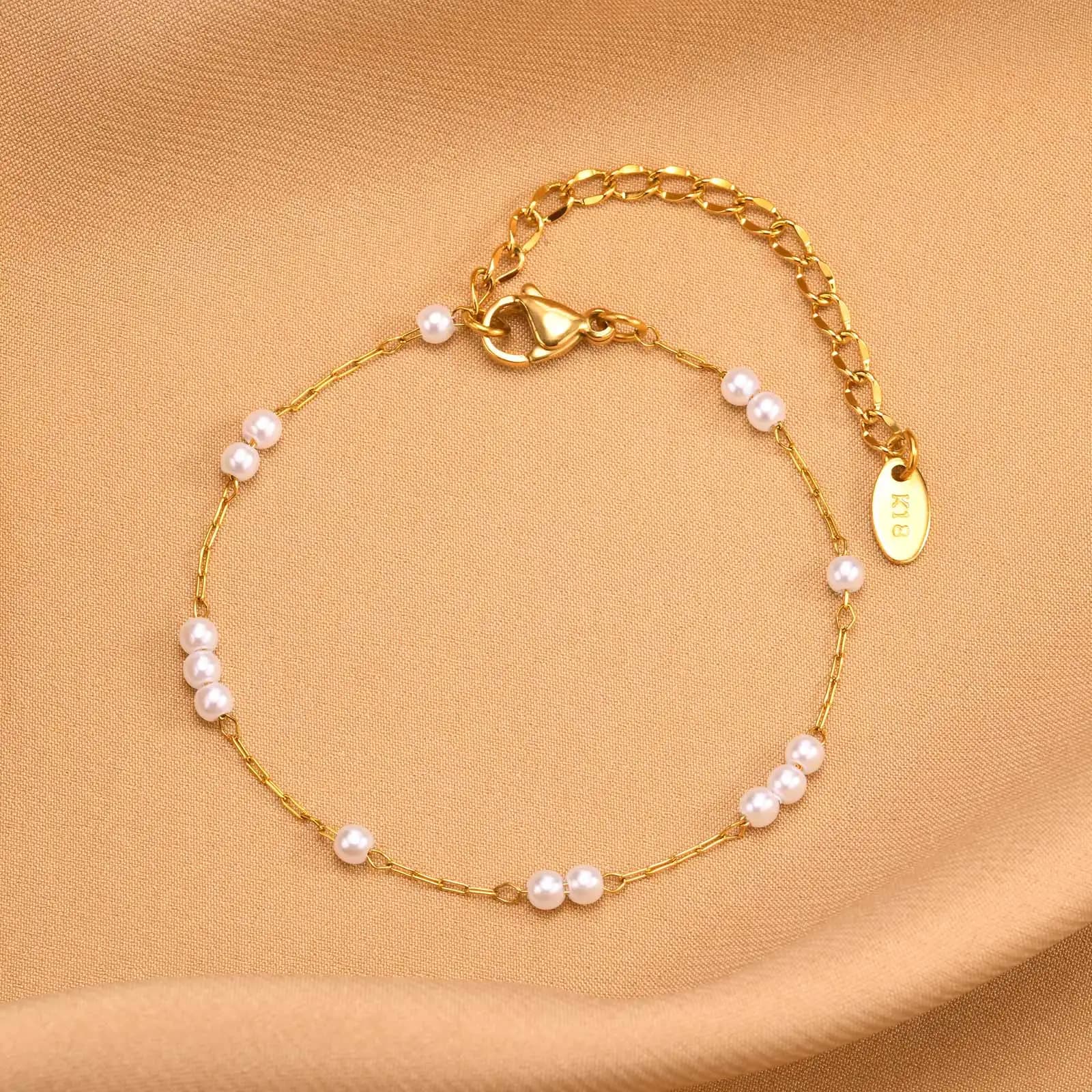 Braccialetto a catena di perle d'imitazione in acciaio inossidabile per le donne braccialetti a catena Color oro temperamento moda gioielli ornamento a mano
