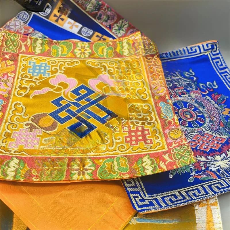 Tibetan-style Buddhist Hall Decoration Auspicious Vajra Ritual Implements Bell Vajra Cushions Buddha Statue Cushions Ornaments