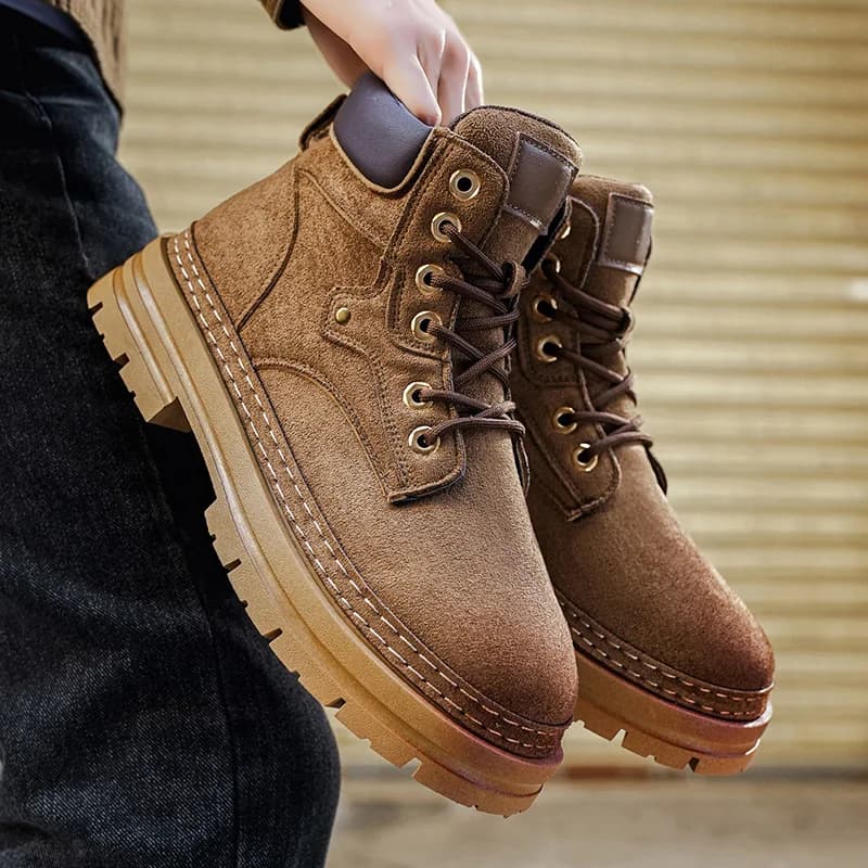 High Quality Men's Casual Shoes Winter Plush Warm Men Ankle Boots Autumn Handmade Work Boots Outdoor High Top Hiking Sneakers