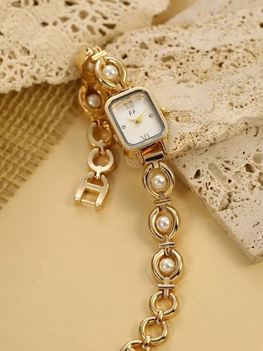 Elegante orologio al quarzo da donna con bracciale a catena di perle, accessorio casual per abiti.
