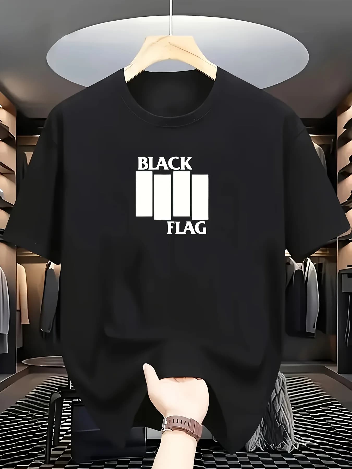 T-shirt stampata da uomo estiva dal design di nicchia, stampa versatile e di tendenza in stile Hong Kong con bandiera nera e linee audaci