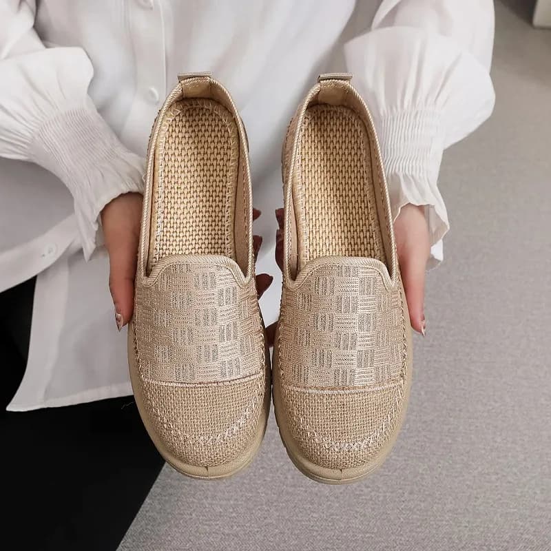 Women's Casual Shoes Breathable Moccasins brief-on little deep sizes Espadrillas Women's Outdoor Fashionable Walking Shoes New