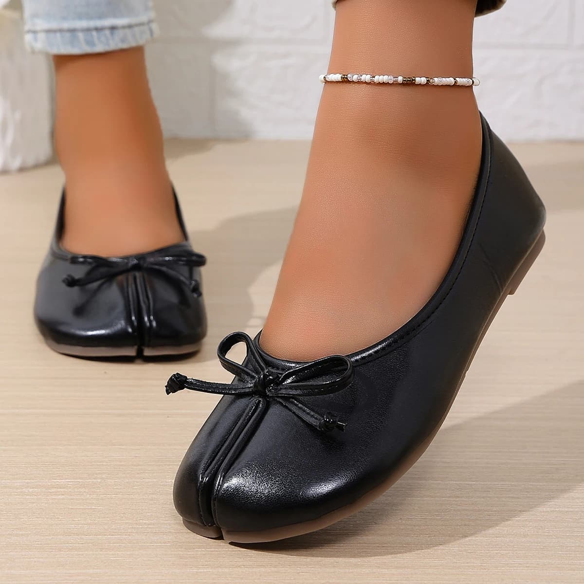 Ballerine Tabi in Pelle a Punta Divisa Donna, Scarpe da Balletto con Fiocco, Mocassini Bassi Morbidi Stile Francese Retro, Scarpe Casual Senza Lacci Eleganti, Calzature Comode per Primavera 2026