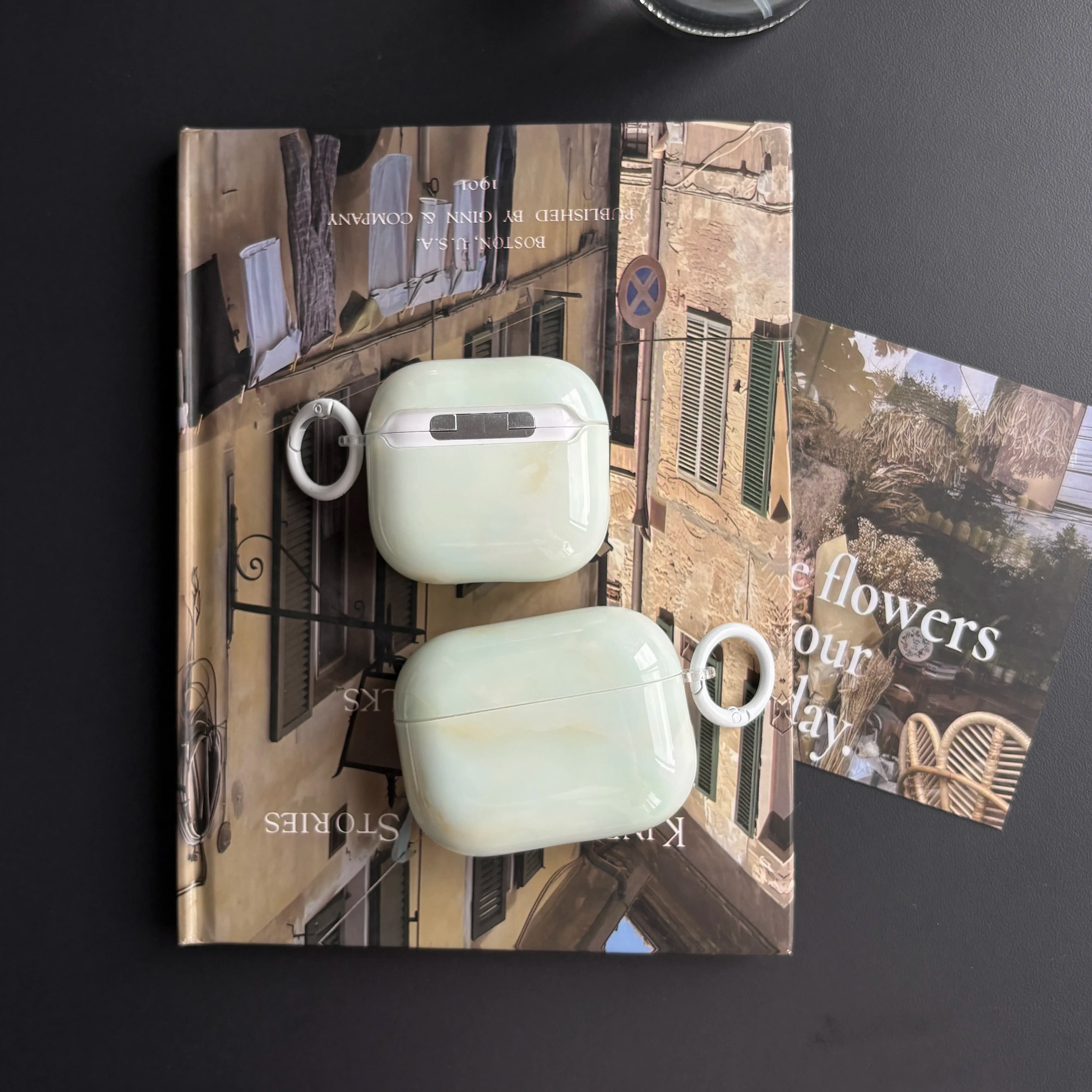 Custodia Protettiva di Lusso in Marmo Verde Effetto Giada per Auricolari AirPods 1 2 3 4 Pro Pro2 Pro3 con Anello Bianco