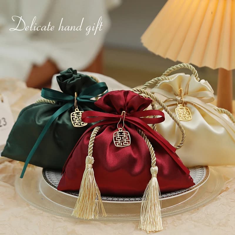 1 pz imballaggio di lusso con coulisse sacchetto di velluto sacchetto regalo bustina per gioielli scatole di caramelle di nozze con perle stringa Decor bomboniere borse