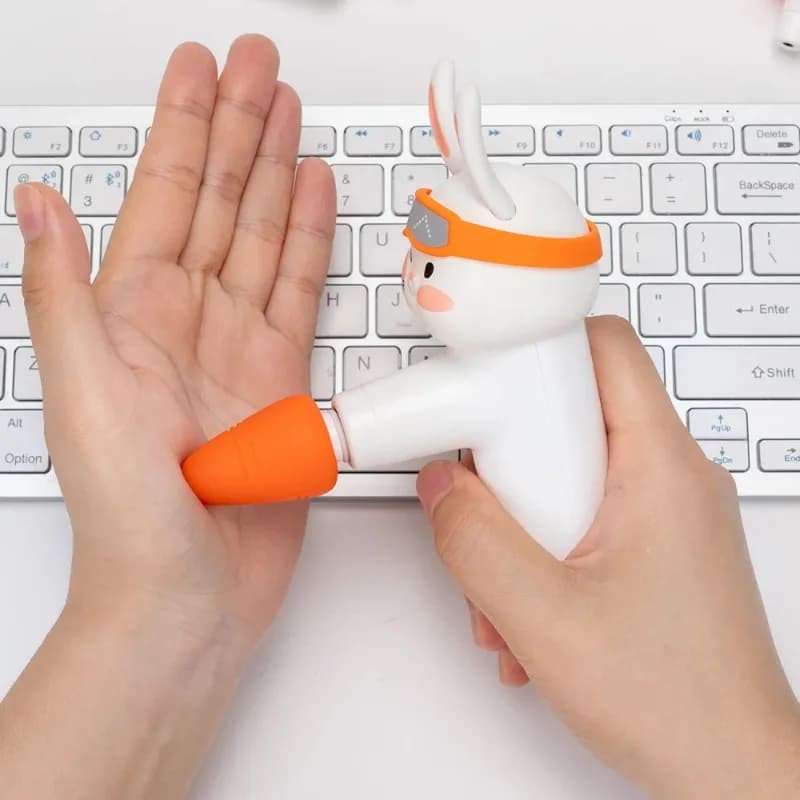 YY New Design Cute Electric Rabbit Massage Gun Mini Deep Tissue Fascial Muscle Vibration Custom Logo Body for Kids