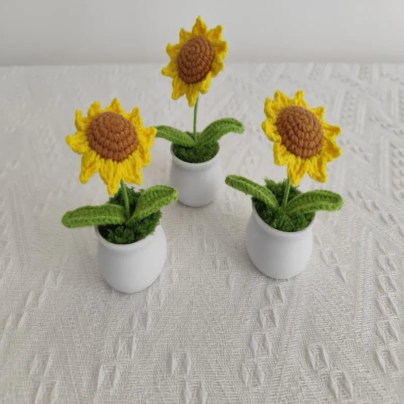 Hand-made yarn, hooks, flowers, sunflowers, potted plants, home decorations, wedding decorations, Christmas gifts