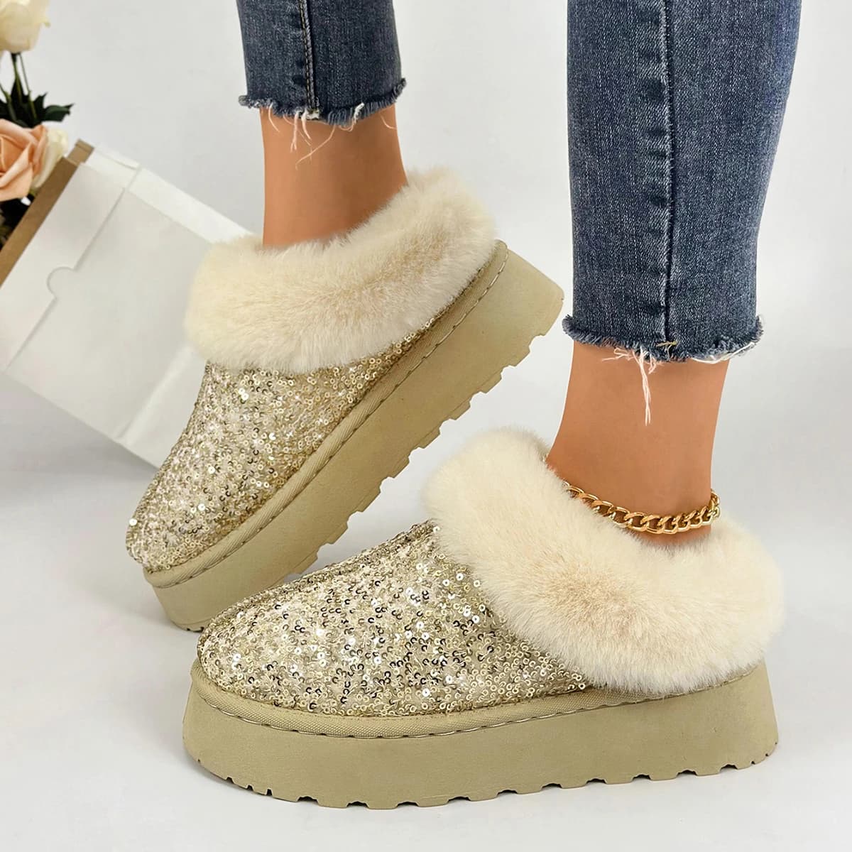 Pantofole in cotone Donna Nuovo inverno peloso Moda Scarpe calde Caviglie Peluche Scivoli accoglienti per la casa Scivoli in cotone con suola morbida per interni Donna