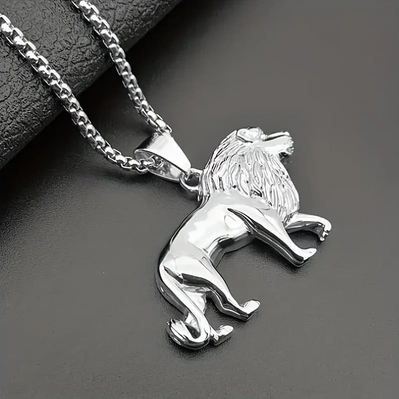 Collana personalizzata con pendente a forma di leone dorato, perfetta per gli appassionati di motociclismo e uomini muscolosi