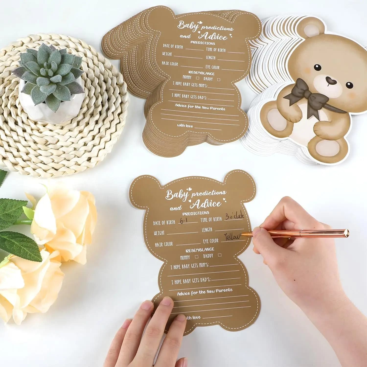 10 fogli di suggerimenti per la predicazioni dell'orso dei cartoni animati. Carta da gioco con tema di rivelazione del genere per la decorazione della festa di compleanno della baby shower