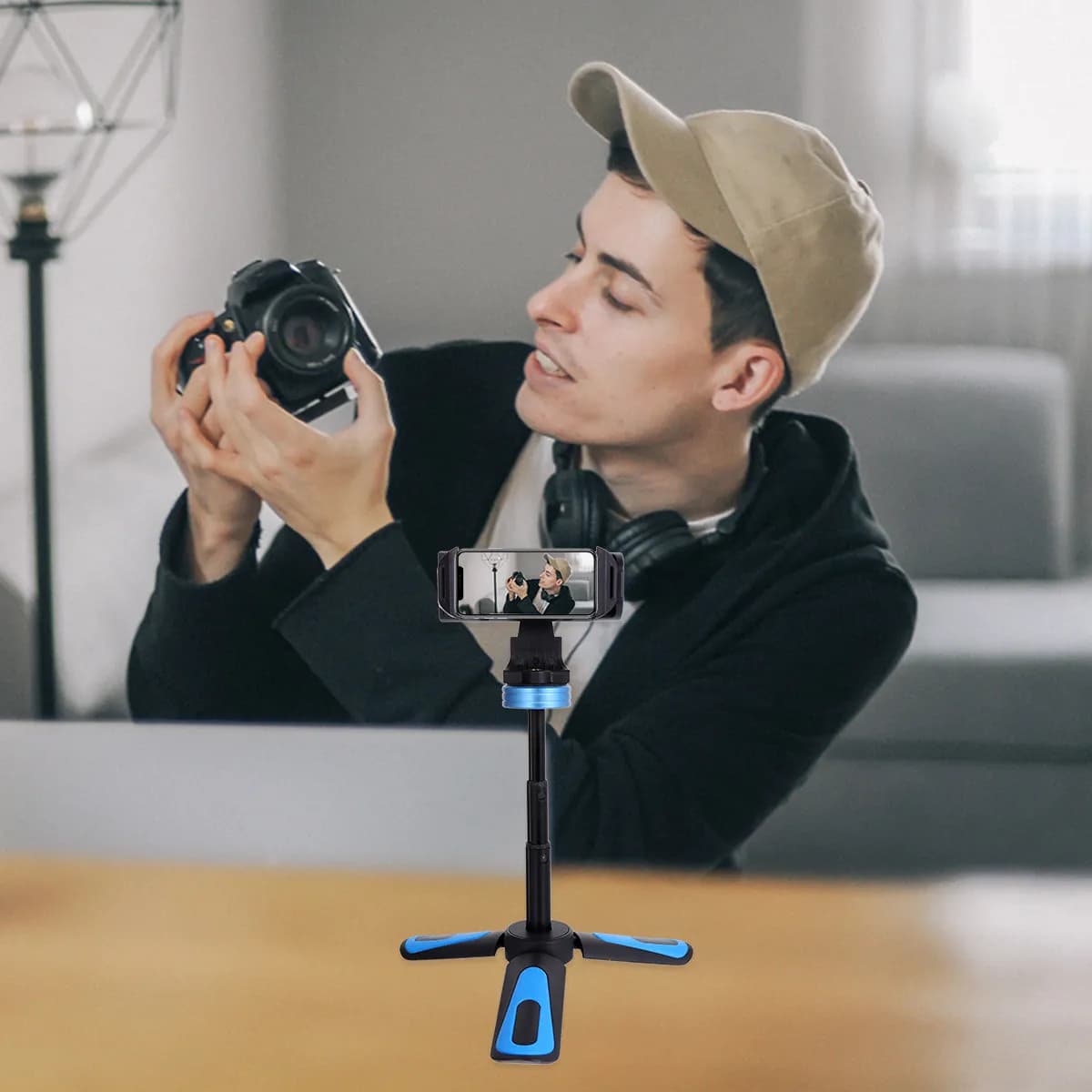 1 Pezzo Treppiede Selfie Stick Retrattile Pieghevole, Supporto per Telefono Cellulare da Tavolo, Mini Treppiede con Rotazione a 360°, Supporto Portatile per Telefono per Live Streaming