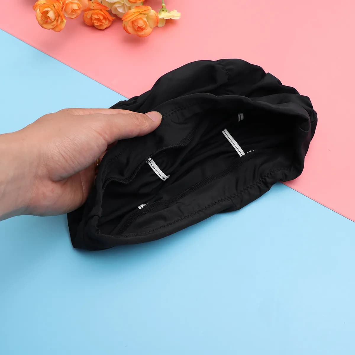 1 Pezzo Cuffia da Nuoto Plissettata Premium Leggera per Donne, Impermeabile, Protezione per Capelli e Orecchie, Accessorio per Spiaggia e Piscina, Nera