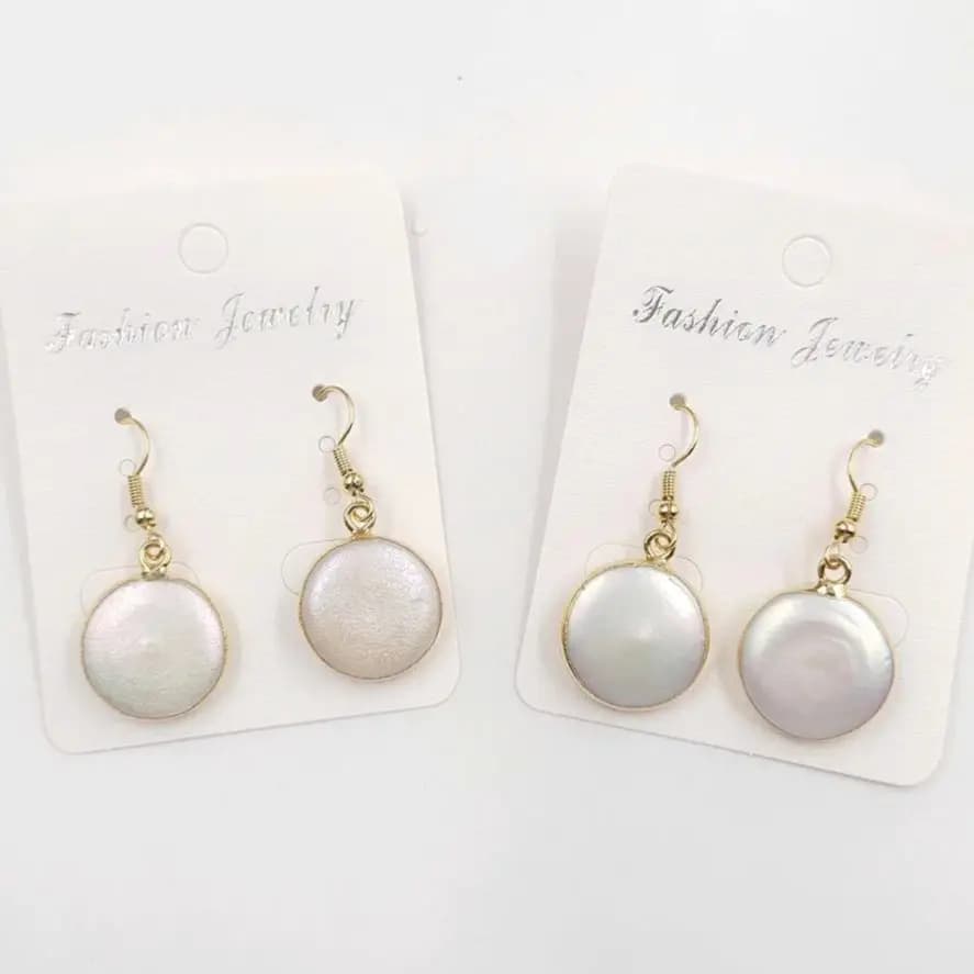 WT-E157 New Products High Quality Natural Freshwater Pearl Earrings Round Shape For Friends Birthday Gifts