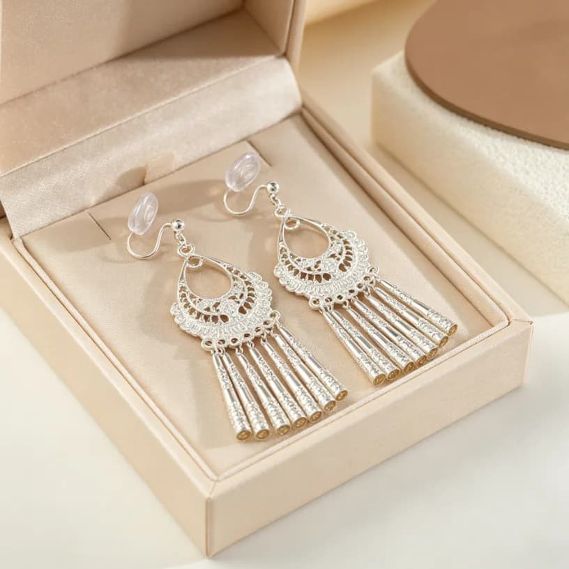 Vintage Ethnic Water Drop Wind Chime Earrings with Hooks, Spiral Disc Clip-On Earrings and Tassels Design