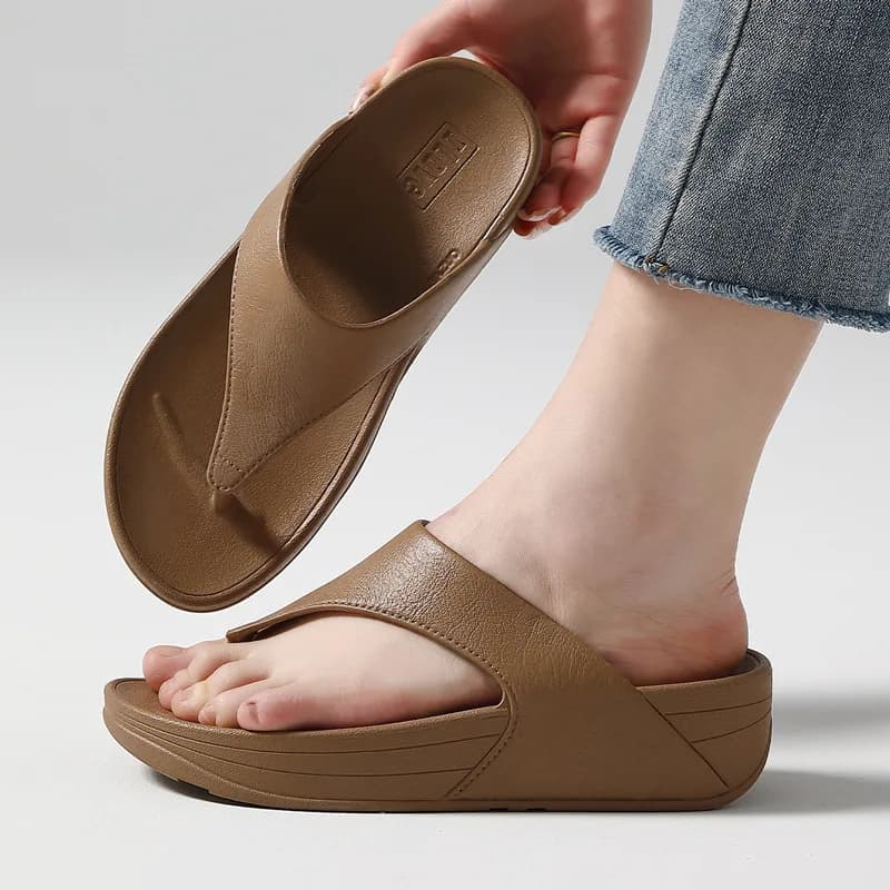 Women Soft Sole Flip Flops Summer Shower Sandals Non Slip Thick Platform Beach Slippers Indoor Outdoor Casual Comfortable Slides