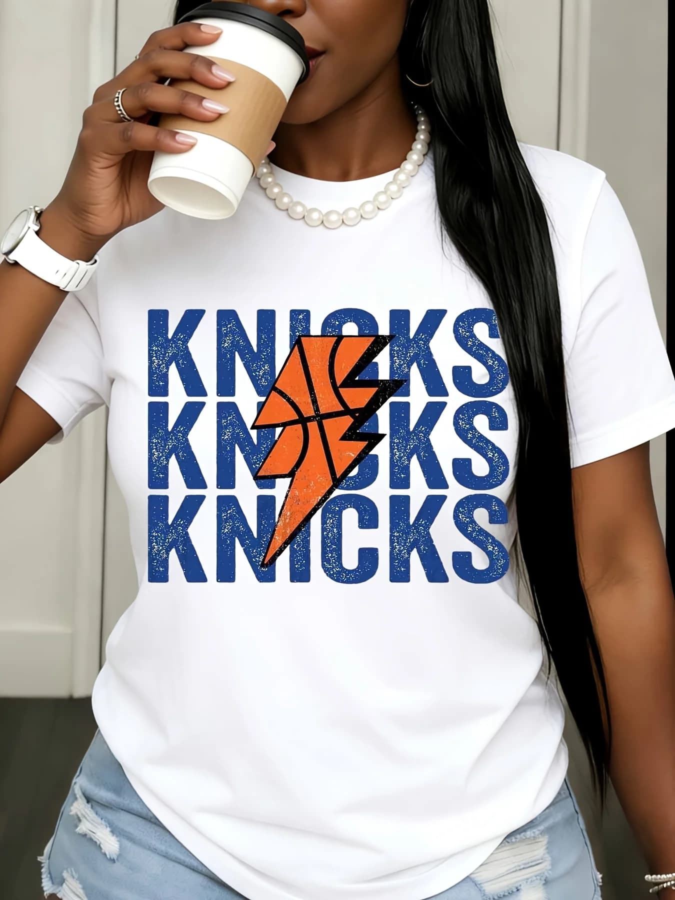 Vintage Style Black T Shirt Knicks Basketball Lightning Bolt Graphic Design For Women Sports Fan Casual Wear