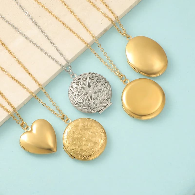 Accessorio per gioielli di moda con ciondolo a forma di medaglione di memoria con cornice ovale rotonda a forma di cuore in acciaio inossidabile 316L 45 cm