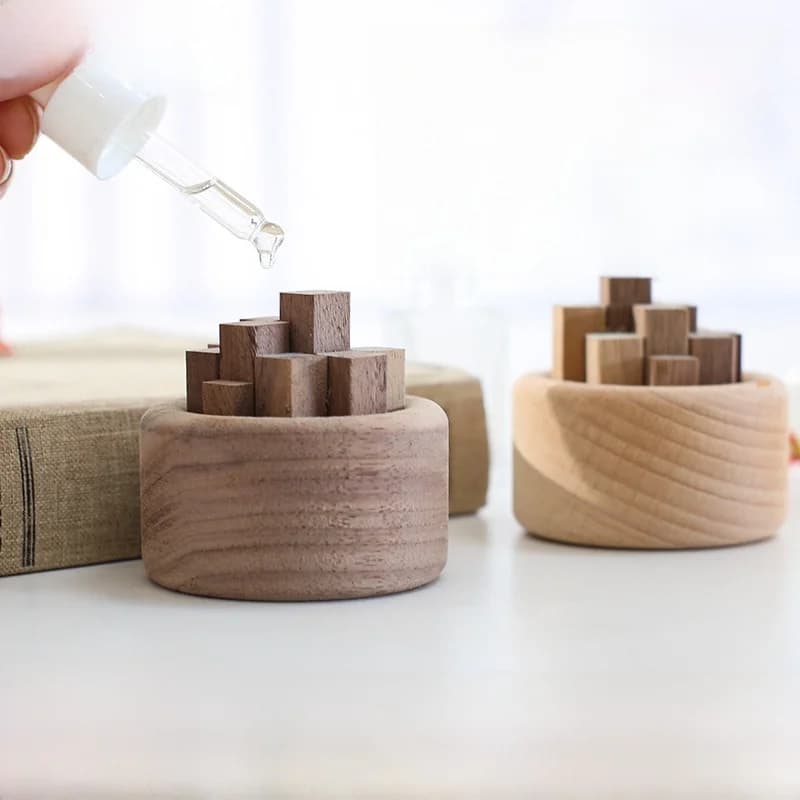 Diffusore di Oli Essenziali in Legno a Forma di Tronco Piccolo, Stile Creativo, per Auto e Casa, Ornamento Aromaterapico in Legno a Manica Corta