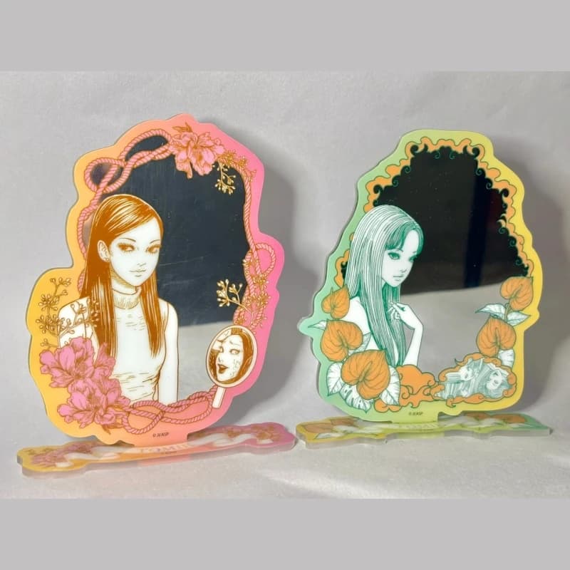 Nuovo arrivo Junji Ito Tomie Kawakami Decorazione acrilica - Collezione di due forme Dark Cartoon Anime Figure Horror Manga Fans Regalo unico