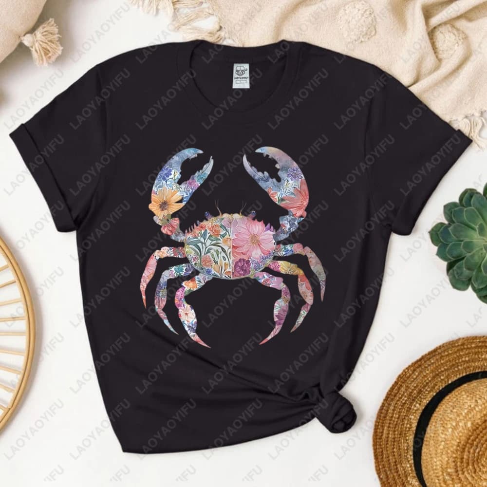 T-shirt in cotone unisex con design floreale a forma di granchio, stile estivo da spiaggia, abbigliamento casual alla moda per uomo e donna, abbigliamento stagionale