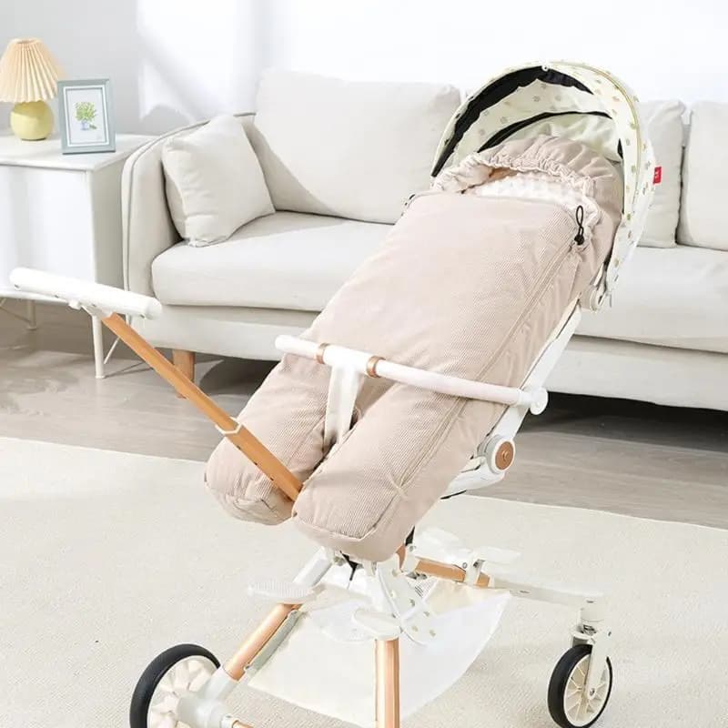 Bag for anti-wind strollers compatible with various wheelchairs. Easy to clean waterproof base A2UB