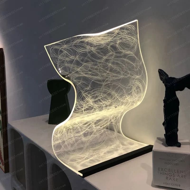 Lampada da tavolo creativa per streamer, lampada da tavolo, lampada da tavolo, lampada da comodino per camera da letto, ornamento decorativo per luce notturna di fascia alta