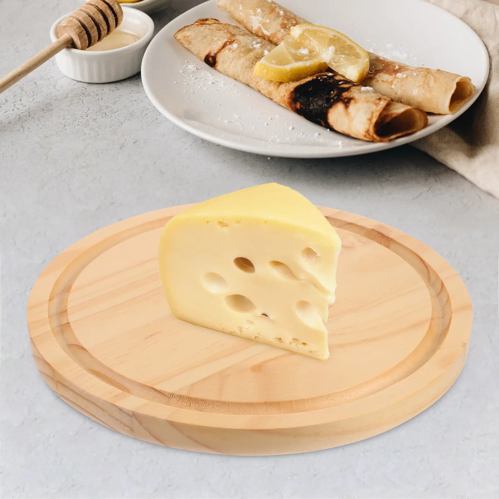 Round Wooden Cheese Board Natural Wood Serving Tray Cutting Board for Fruits Cakes Desserts Charcuterie Home Restaurant Cafe