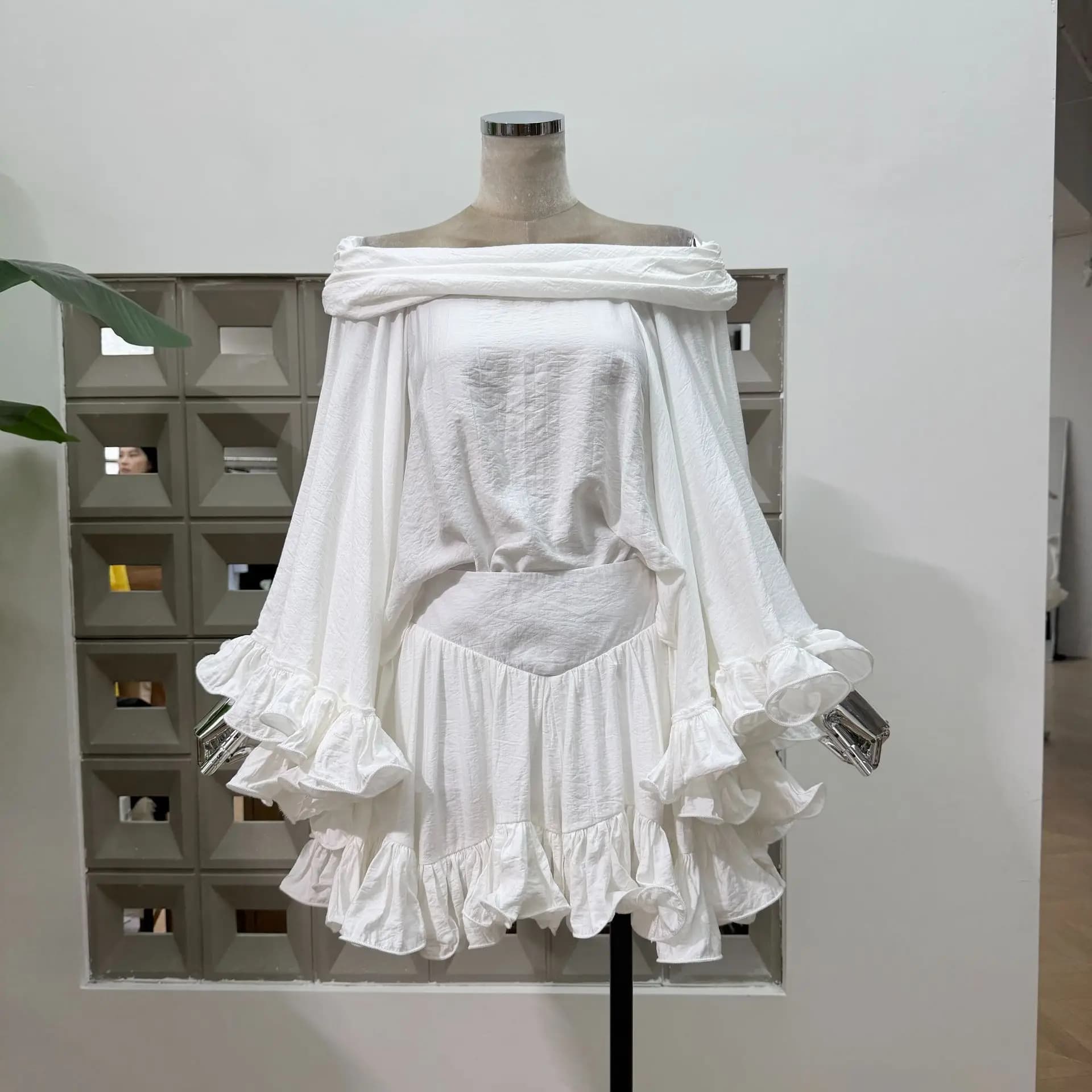 Summer Solid Color Ruffled Loose Two-piece Set Off Shoulder Long Sleeve Top + High Waisted A Line Skirt Chic Set New Female