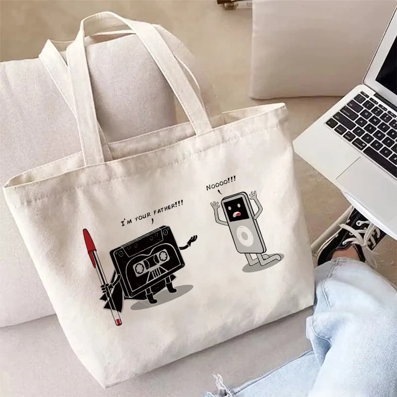 Borsa tote con stampa Darth Vader Vs IPod, regalo per i fan dei film, divertente borsa a tracolla parodia con cassetta, cultura pop, umorismo, borsa da donna