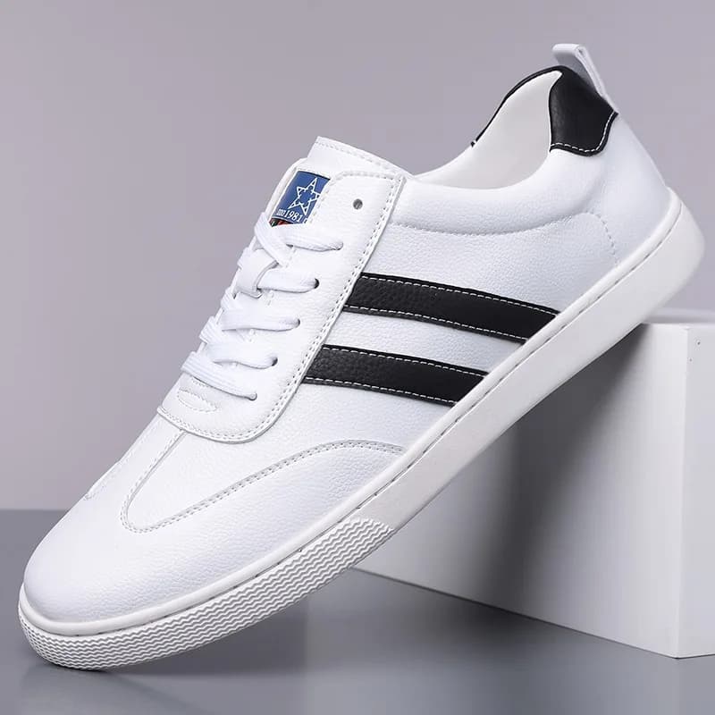 Soft Leather Flat Bottom Sneakers Women's Spring Autumn New Style Versatile Casual Sports Board Shoes Breathable Lightweight